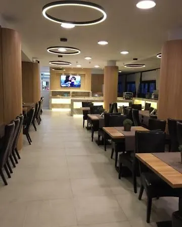 Tomis Отель Мамая